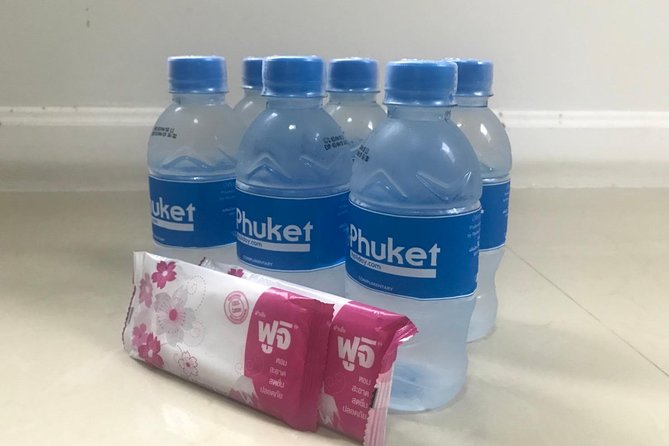 Departure Private Airport Transfer : Phuket Hotel to Phuket Airport - Hotel Pickup in Phuket: Timing, Communication, and Luggage Help