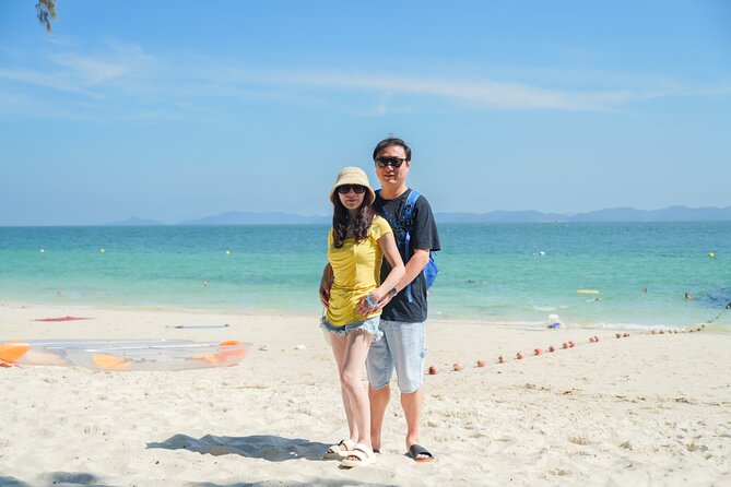 Double Catarmana Speedboat to James Bond Island from Phuket - Guides and group size: why the day feels organized