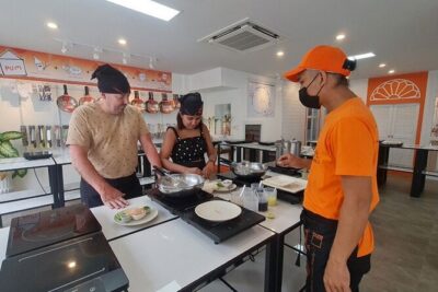 Express Thai Cooking Class in Phuket - 90-Minute Thai Cooking Rhythm: Schedule and Pace