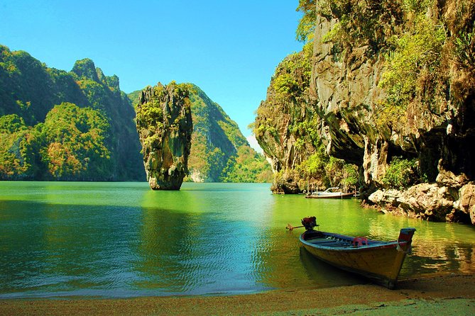 James Bond Island Adventure: Speedboat & Canoe Expedition - James Bond Island: the big cliff views and photo timing