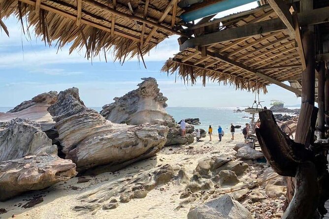 Khai Islands Speedboat Trip Half Day Tour - Stop 3: Koh Khai Nai for Cat Feeding, Photos, and Relax Time (About 50 Minutes)