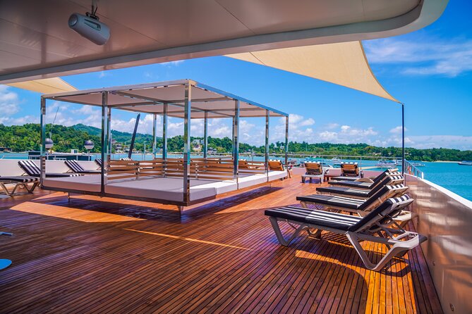 Luxury Boat to James Bond Islands with Lunch and Sunset Dinner - Lunch and Sunset Dinner: What You Actually Get for Your Money
