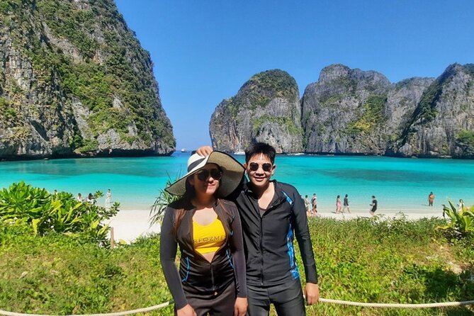 Maya Beach, Bamboo Island & Phi Phi Islands Tour From Phuket - Loh Samah Bay: photos and quick viewing before the next swim