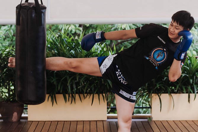 Muay Thai Boxing Class for Beginners - Where You Start at CC’s Hideaway (And How the Timing Works)