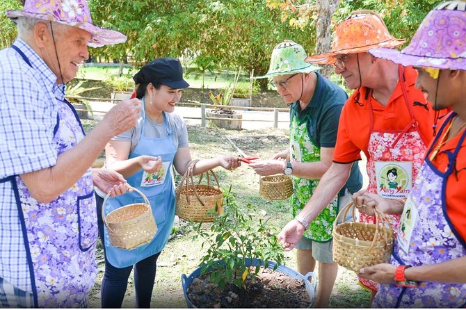 Nang Yam Thai Cooking Experience Full Day Tour, Museum & Samet Nangshe Viewpoint - Khok Kloi Fresh Market: the “what should I look for” stop