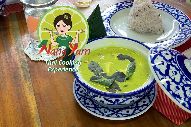 Nang Yam Thai Cooking Experience Full Day Tour, Museum & Samet Nangshe Viewpoint - Benyaran Museum: a private collection of everyday artifacts