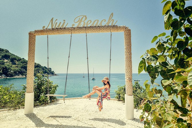 Nui Beach Phuket photoshoot - Getting there: meeting point and the 4x4 ride to the sand