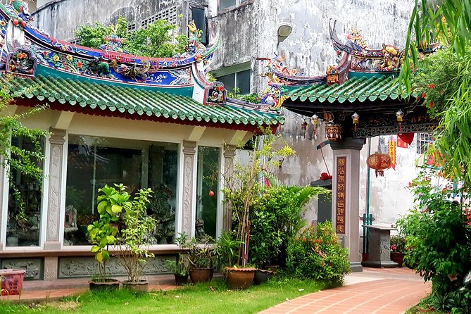 Old Town Cultural Heritage Tour of Phuket - Sunday Walking Street Market (Lard Yai) on Thalang Road