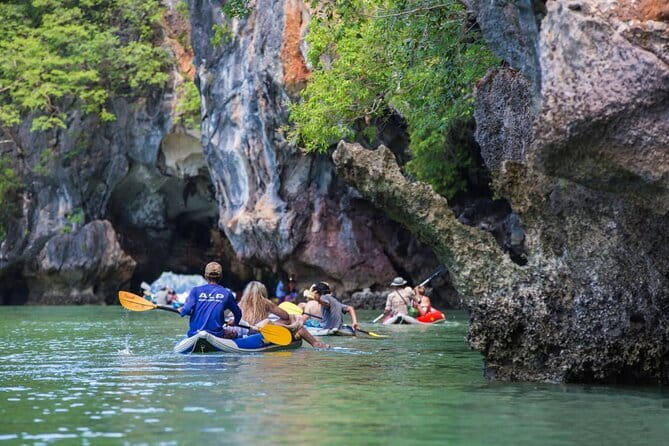 Phang Nga Bay Day Trip to Panak and James Bond Island by Speedboat from Phuket - Koh Hong and the hongs: seeing the limestone rooms with life inside
