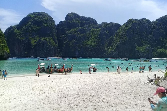 Phi Phi Islands and Khai Island Day Tour from Phuket by Speedboat - Hotel Pickup and Boarding: Getting There Without the Stress