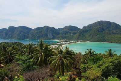Phi Phi Islands Snorkeling Trip By Big Boat From Phuket - Loh Samah Bay and Pileh Lagoon Photo Stops: Pretty Views, Quick Look-Ins