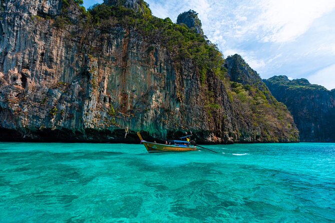 Phi Phi - Khai/Bamboo Islands Tour with Lunch by Speed Catamaran - Ao Ton Sai and lunch at Phi Phi Don: a full break, not a snack stop