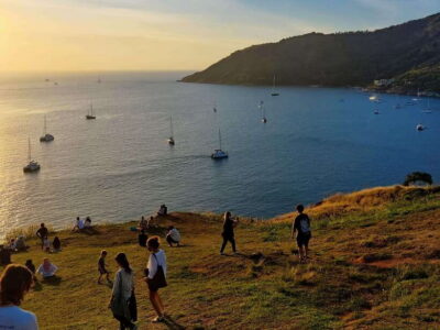 Phuket City Tour with Viewpoints, Temples & Elephant Feeding - Getting there: pickup zones, group size, and your comfort