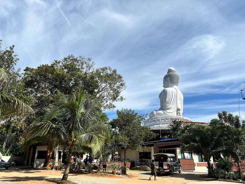 Phuket: Half-Day Viewpoint, Big Buddha and Wat Chalong Tour - Big Buddha on Nakkerd Hills: 45 meters of 360-degree religion and views