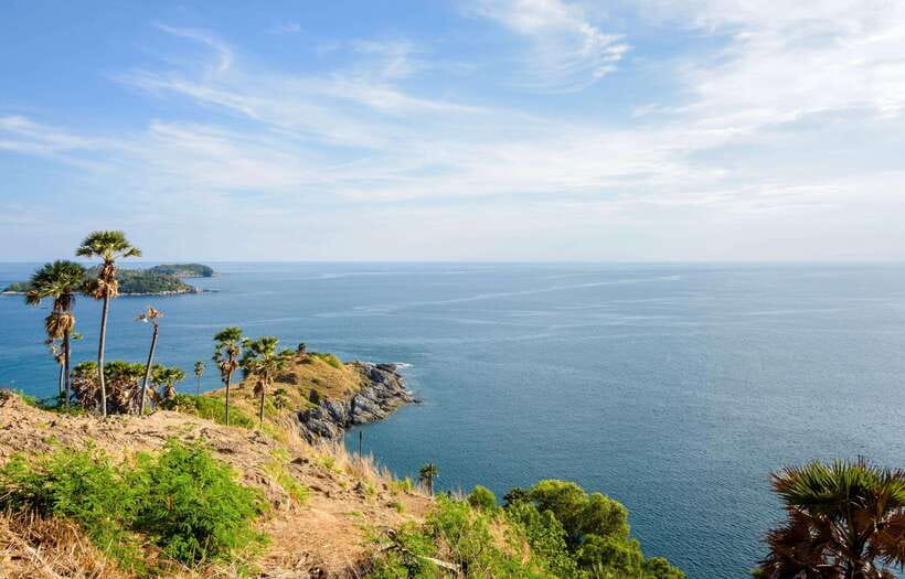 Phuket: Half-Day Viewpoint, Big Buddha and Wat Chalong Tour - Phuket Town and Old Town Sino-Portuguese streets: coffee, galleries, and lunch potential