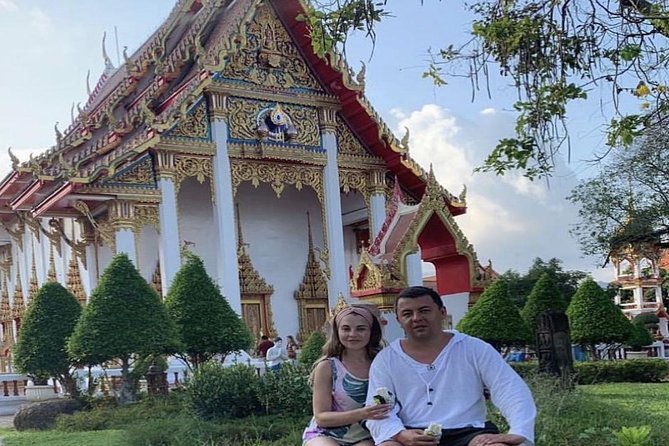 Phuket Instagram Tour with Big Buddha: Capture the Best Spots - Wat Chalong (Chaithararam): Temple Time With Real Purpose