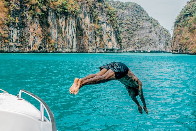 Phuket: James Bonds, Naka Islands with Lunch and Sea Cave Canoe - Speedboat to Phang Nga Bay: what this tour is really about