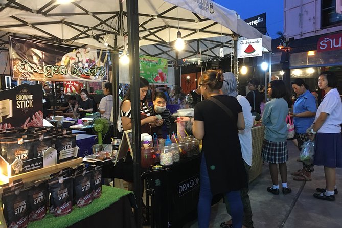 Phuket Night Food Walking tour - 5pm in Phuket Old Town: how this night-food schedule really works