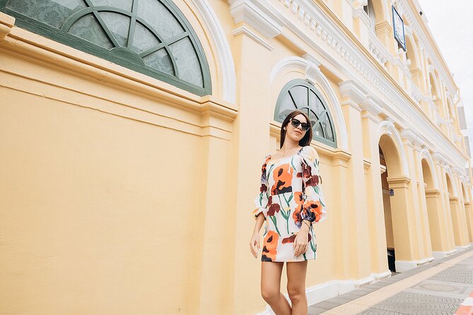 Phuket Old Town street photoshoot - Your photo files: unlimited JPGs plus edited picks
