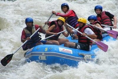 Phuket-Phang Nga: White Water Rafting 7 km.-Zipline-ATV-Lunch - Buddha Temple Cave: a short cultural stop