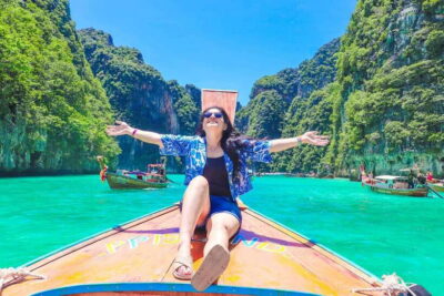 Phuket: PhiPhi, Maya Bay & Khai Island Day Tour with Lunch - Crowds, the National Park Fee, and Maya Bay’s Seasonal Rules