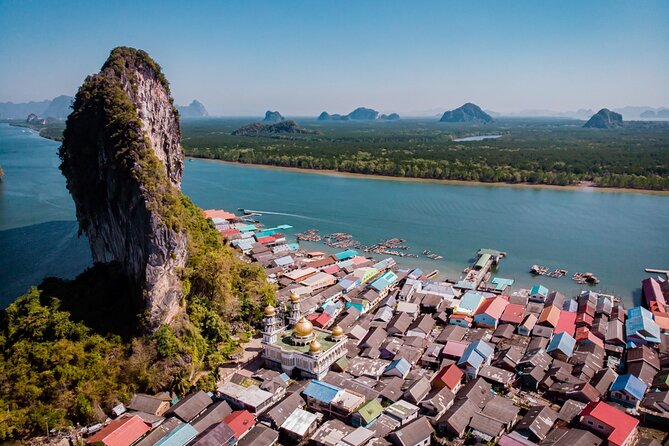 Premium James Bond Island By Speedboat from Phuket - Koh Panyi floating village lunch: good setting, mixed food temperature