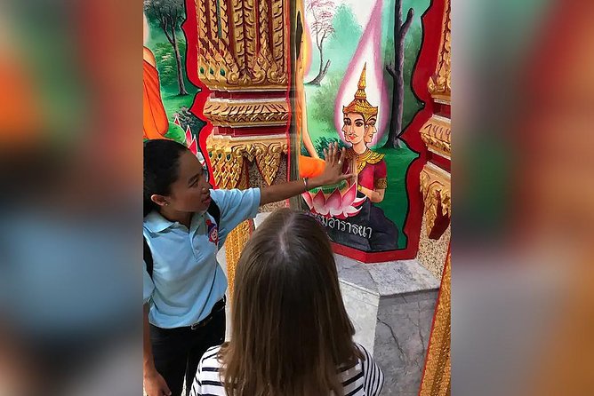 Private Morning Сeremony in Wat Chalong (Chaithararam Temple) - Siamsi fortune telling at Phiphitthaphan Rup Muean Chao-athikan