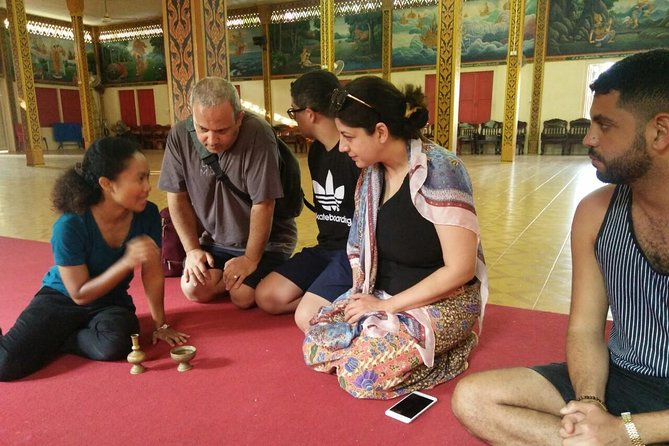 Private Morning Сeremony in Wat Chalong (Chaithararam Temple) - What you get included: sarong, flowers, candles, and live fish