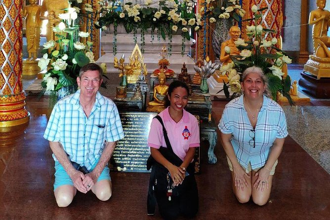 Private Morning Сeremony in Wat Chalong (Chaithararam Temple) - Meeting at Wat Chalong: what you’ll do right away
