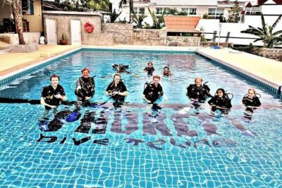 Scuba diving Pool lesson for beginners (1 hour ) - Price and value: why $39 can make sense for a first test