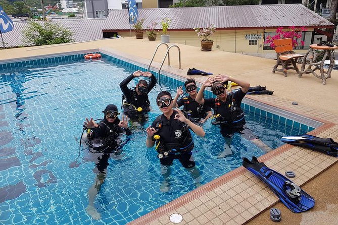 Scuba diving Pool lesson for beginners (1 hour ) - The instructor effect: calm coaching turns nerves into progress